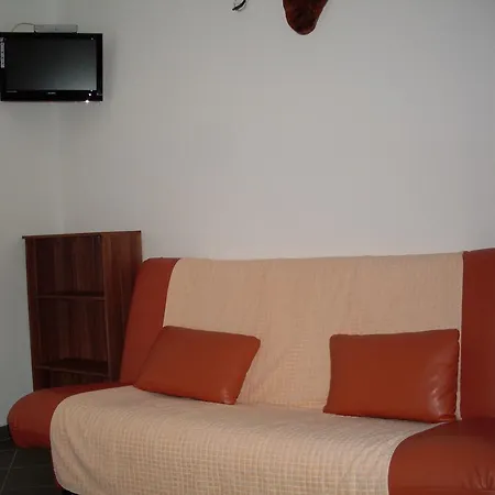 Apartments Loncar Veliki Drvenik Exterior photo