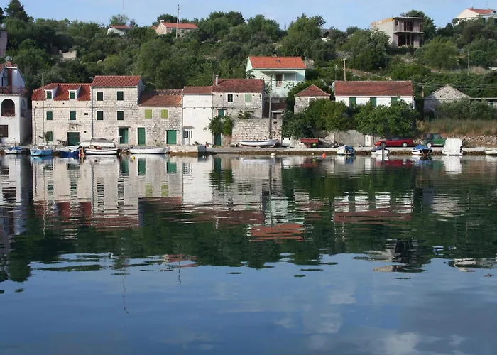 Apartments Loncar